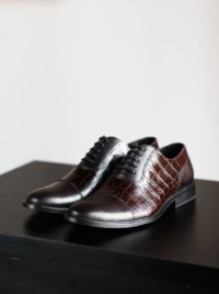 Коричневые туфли оксфорд элегант из кожи крокодила