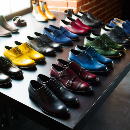 широкий выбор материалов для изготовления обуви